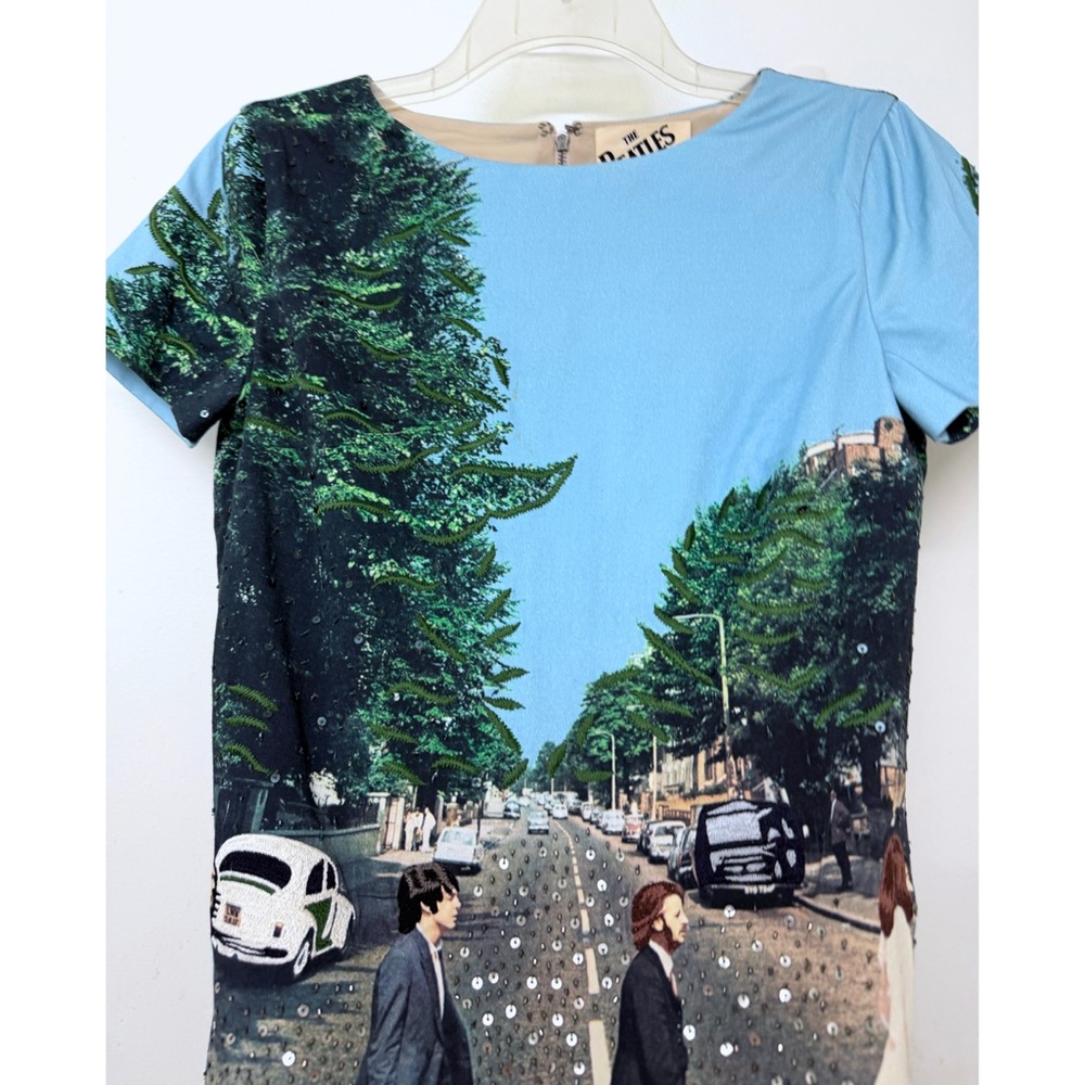 Alice + Olivia x The Beatles Abbey Road Print Mini Dress Embellished Sequin 2 - Picture 5 of 16